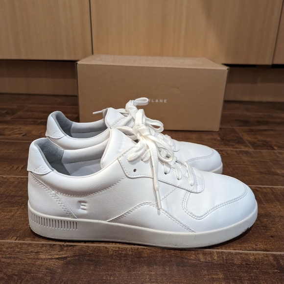 LIKE NEW Size 6 Everlane ReLeather Court Sneaker - Picture 4 of 5